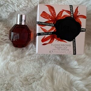 Viktor & Rolf Flowerbomb Tiger Lily dabber mini